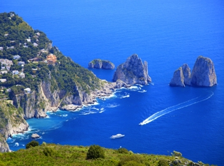 amalfi coast boat tour praiano